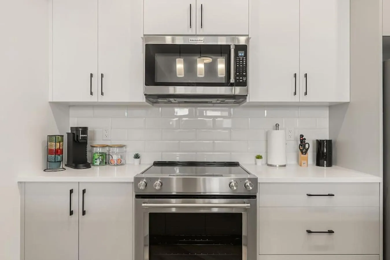 Apartment Top Rated Luxury Stay With Free Banff Access, Bbq, Netflix, Patio Dining, Sleeps 4 Calgary