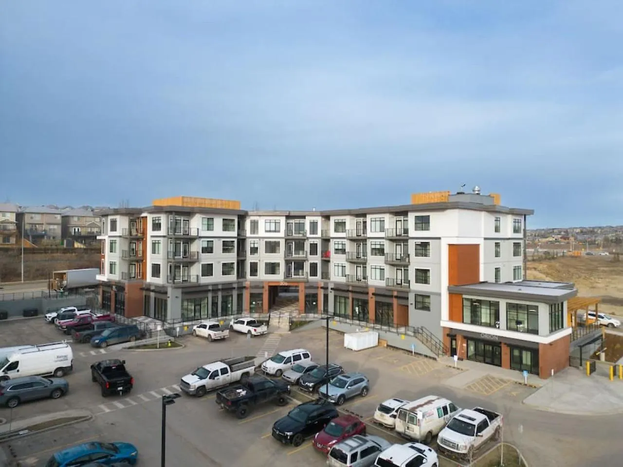 Top Rated Luxury Stay With Free Banff Access, Bbq, Netflix, Patio Dining, Sleeps 4 Calgary